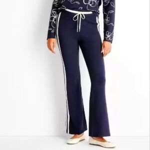 Women's High-Rise Sweater Track Pants - Future Collective Size M STRETCHY NEW